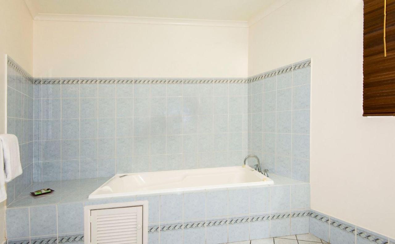 Coral Sands Motel Mackay Extérieur photo