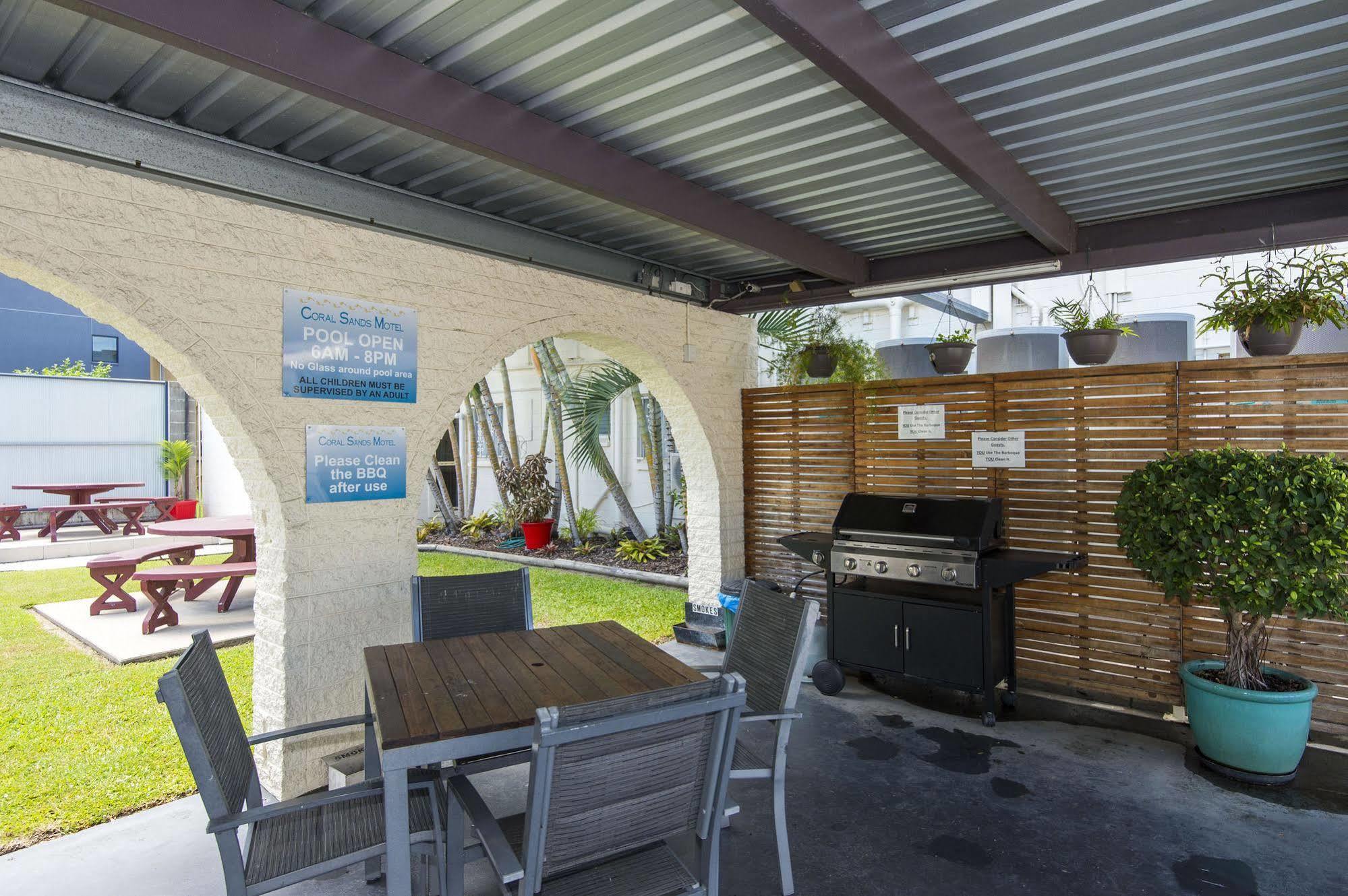 Coral Sands Motel Mackay Extérieur photo